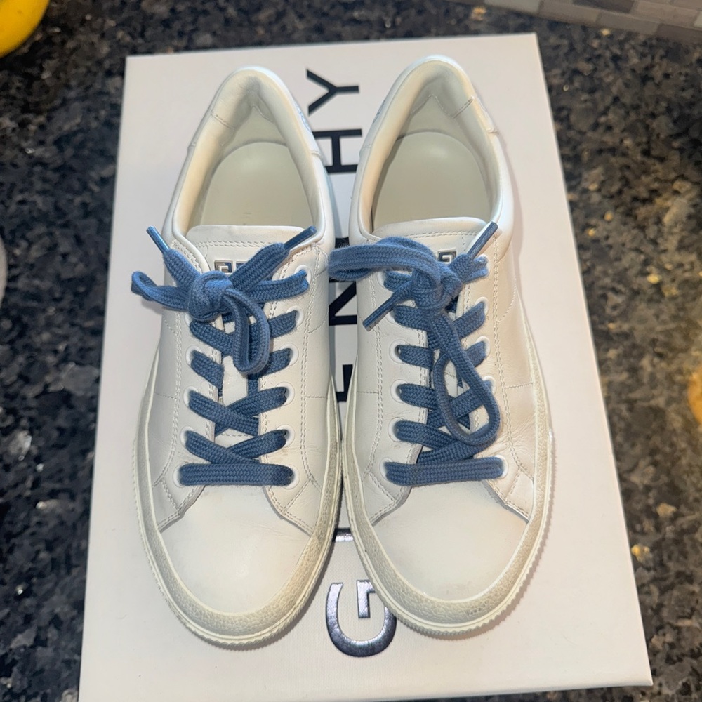 Givenchy City Sneakers in White